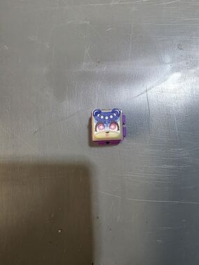 Clickeez Series 1 Fidget Bear
